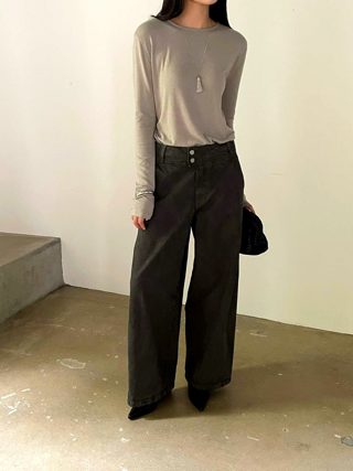 灰色