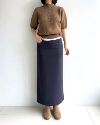 深蓝色
