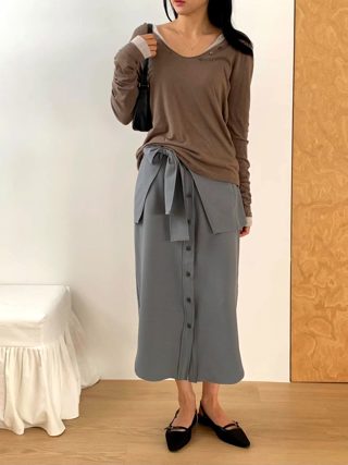 灰色