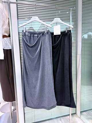 灰色