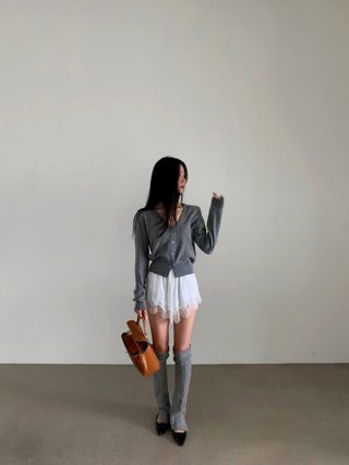 灰色