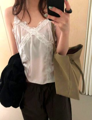 白色