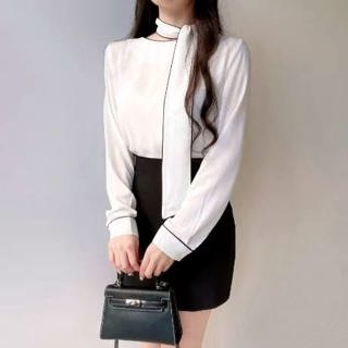 白色