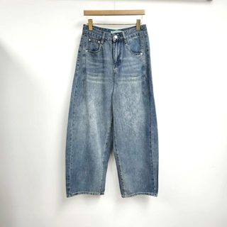 蓝色