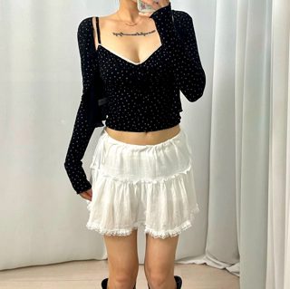 黑色
