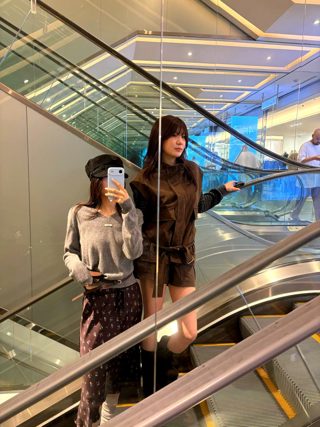 深棕色