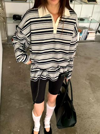 灰色