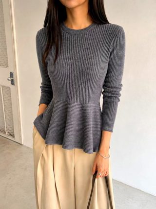 灰色