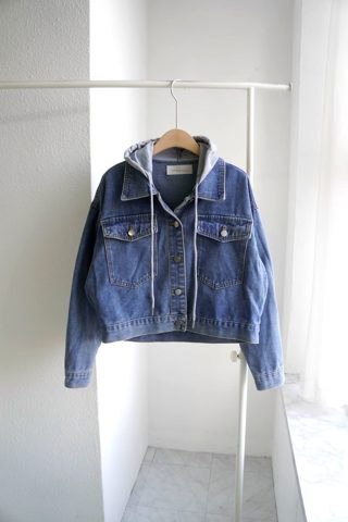 蓝色