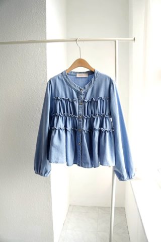 蓝色