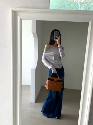 灰色