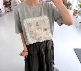 灰色