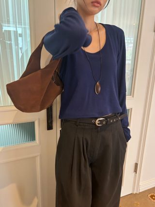 藏青色