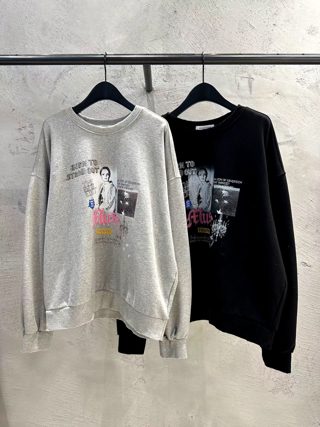 灰色