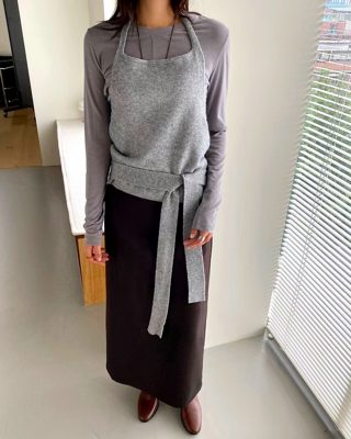 灰色