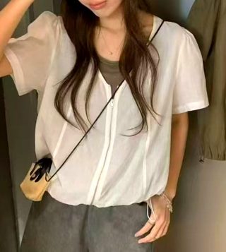 白色
