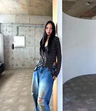 黑色