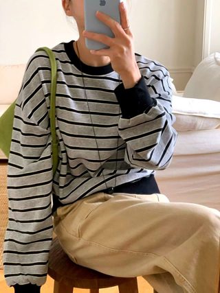 灰色