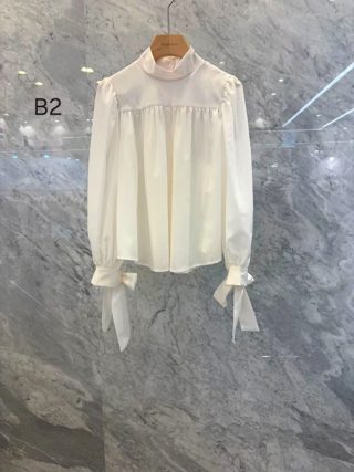 白色