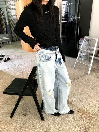 黑色