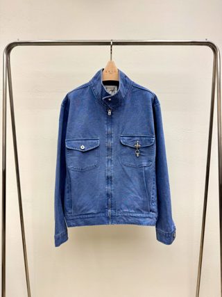 藏青色