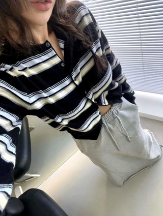 黑色
