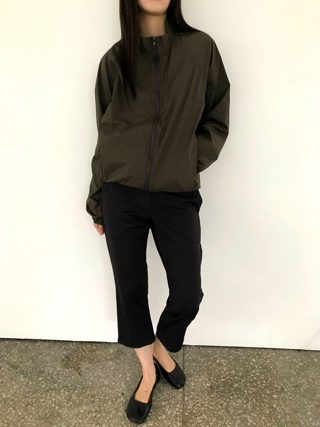 军绿色