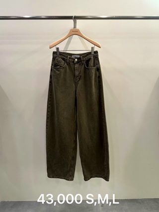 军绿色