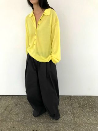 黄色
