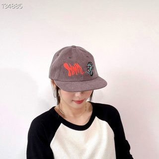 灰色