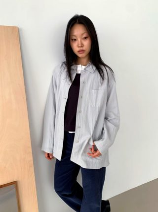 灰色