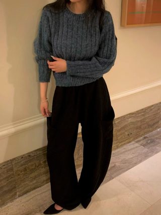 深蓝色