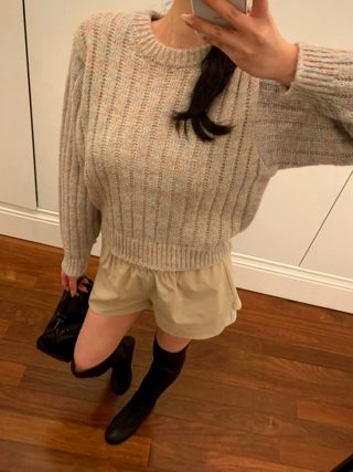灰色