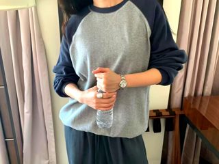 灰色