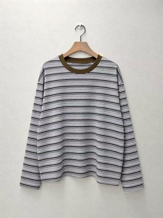 藏青色