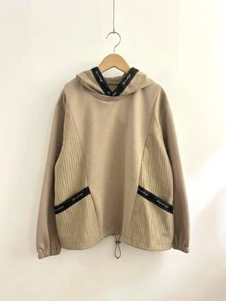 米色