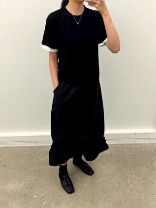 黑色