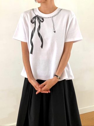 白色