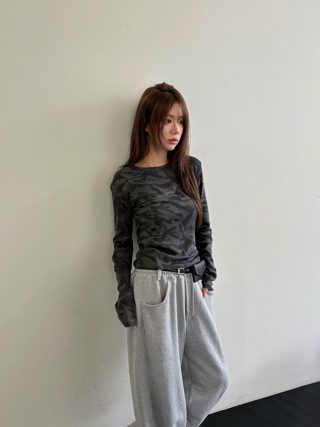 军绿色