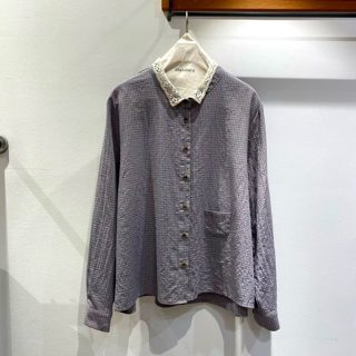 灰色