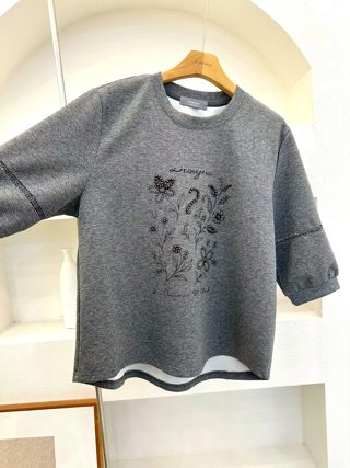白色