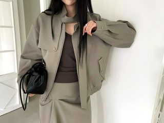 卡其色