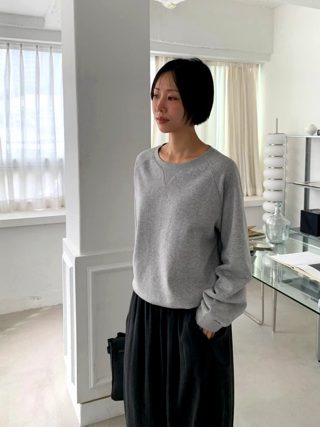 灰色