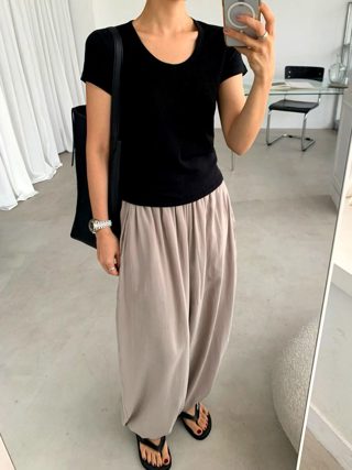 黑色