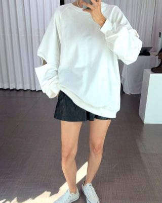 灰色
