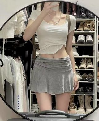 白色