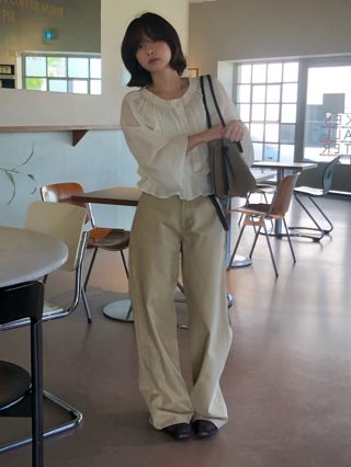 米色