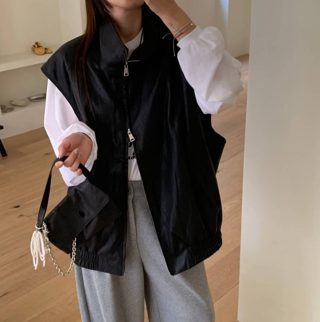 黑色