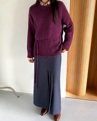 酒红色