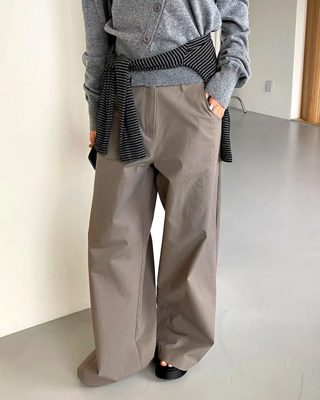 灰色